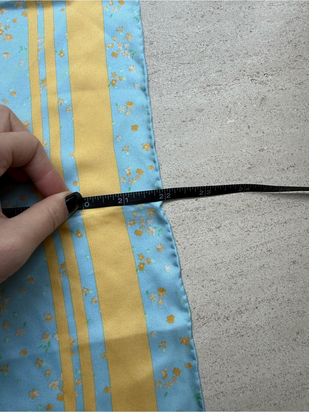 Ganni Blue Yellow Silk Satin Twill Square Scarf Floral Bandana Headwrap Neck Tie - Picture 4 of 5